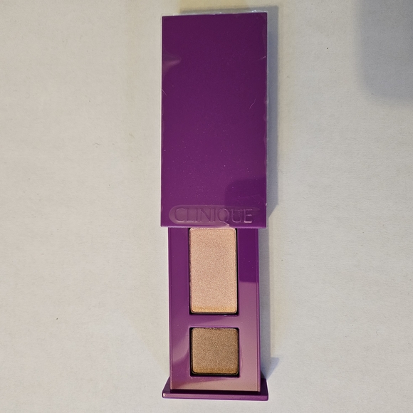 Clinique Other - Clinique Eyeshadow Duo